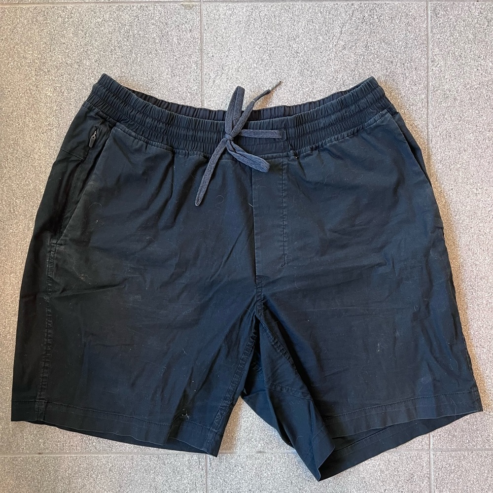 Lululemon shorts black chino  Large